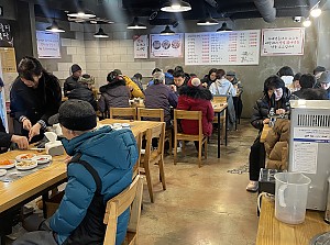 수육국밥앤돈까스 무료 중식 후원